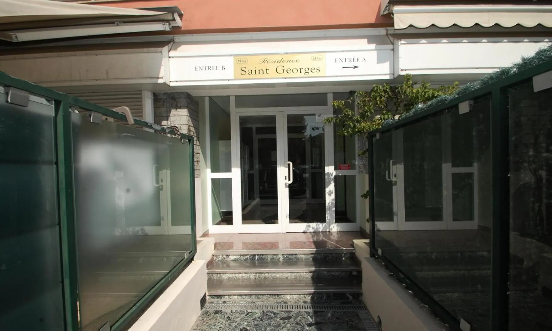 Residence Le Saint Georges - Giotto - Studio Dernier Etage Avec Terrasse Parking Mae-9664 Menton France